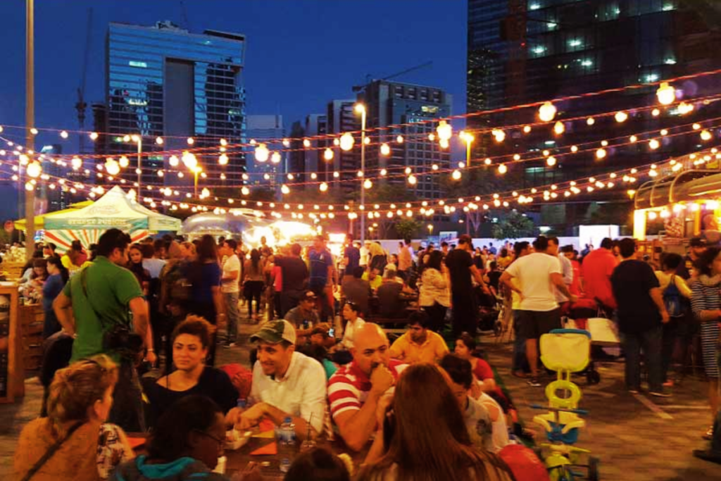 Cheap Food in Dubai (Where to Eat)